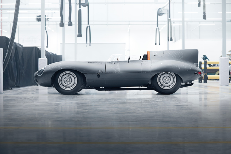 Illustration for article titled Jaguar Is Building Brand New D-Types So I Guess I Can Die Happy